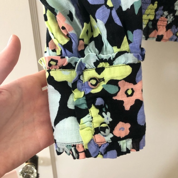 Free People floral puff sleeve smocked long sleeve crop top - Picture 3 of 3